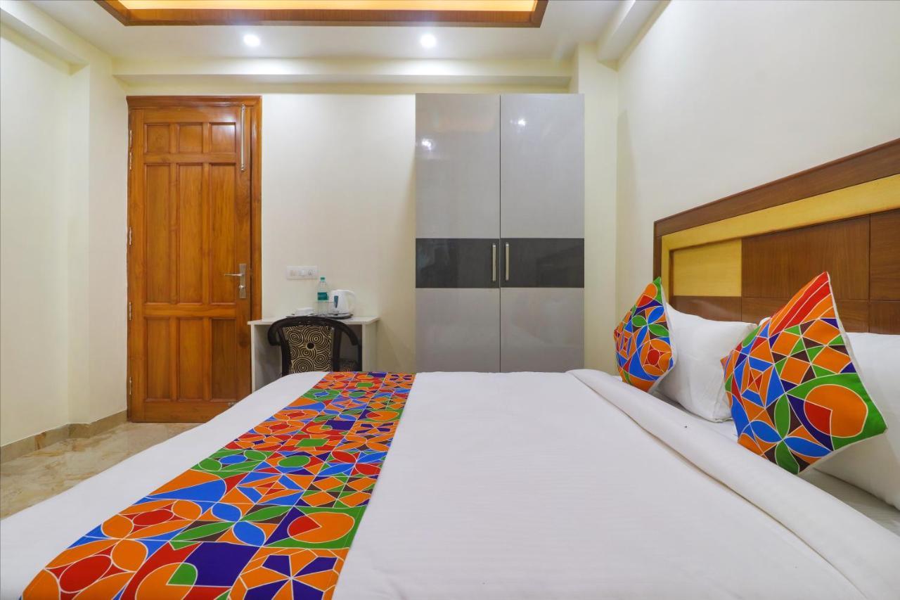Fabhotel Star Corporate Suite Gurgaon Exterior photo